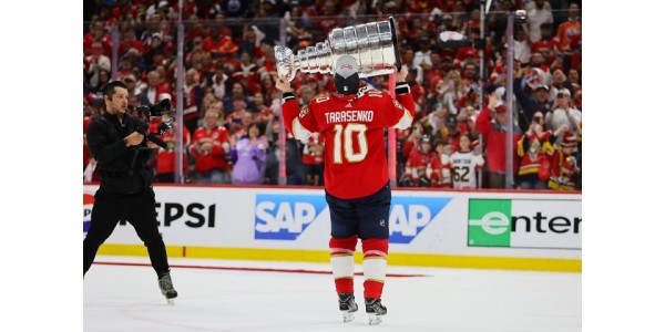 Vladimir Tarasenko vann Stanley Cup-mästerskapet i olika lag inom fem år